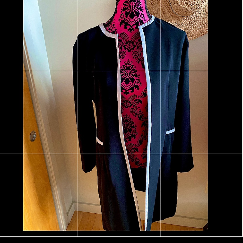 Black and White Woman Blazer